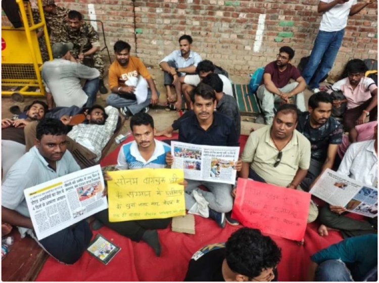 नौकरी की आस में 210 दिन से डीएड अभ्यर्थियों का आंदोलन जारी: अब नियुक्ति की मांग को लेकर दिल्ली के जंतर-मंतर से भरी हुंकार, केंद्र और राज्य के शिक्षा मंत्रियों से मांगा इस्तीफा